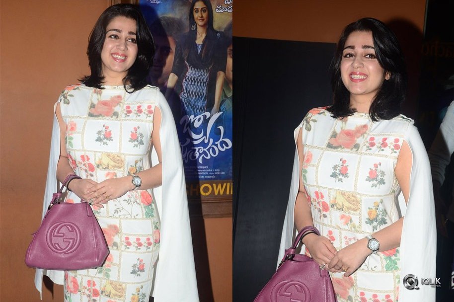 Charmi-at-Nirmala-Convent-Movie-Premiere-Show